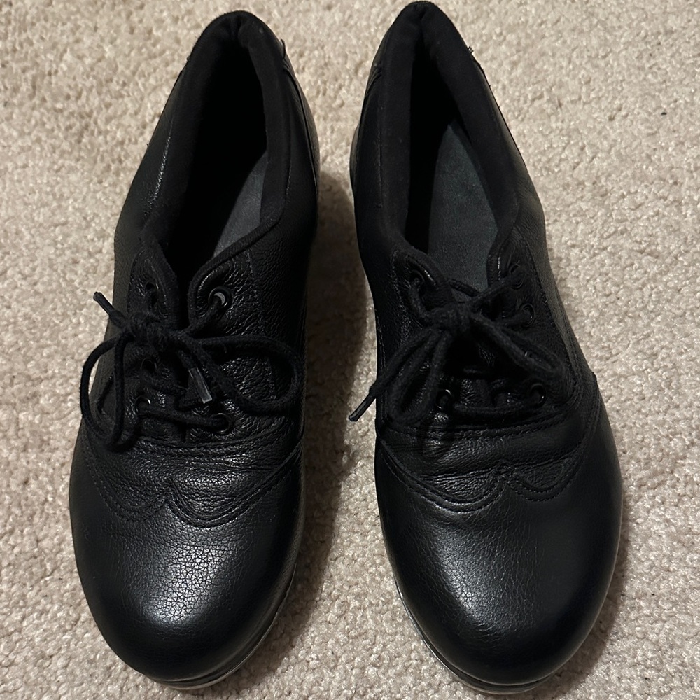 SO DANCA Tap Shoes Girls Size 5.5